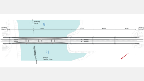 Grundriss einer Eisenbahnbrücke mit Gleisanlagen, Pfeilern und Maßangaben zur Spannweite über dem Fluss.