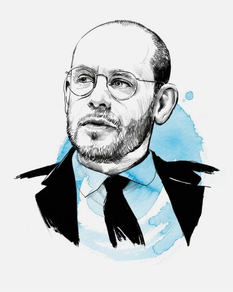 Porträt eines Mannes mittleren Alters mit Glatze, grauem Vollbart und runder Brille. Er trägt einen schwarzen Anzug mit weißem Hemd und blauer Krawatte. Die Illustration ist in Schwarz-Weiß mit blauen Aquarell-Akzenten an Kragen, Krawatte und im Hintergrund gestaltet. Der Stil ist eine Mischung aus Feder-Zeichnung und Watercolor-Malerei.