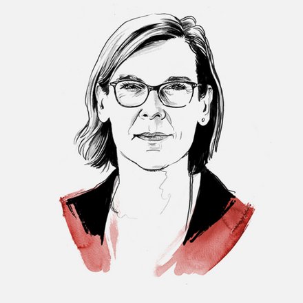  Illustration: Kopf‑Schulter‑Porträt einer Person mit Brille und schulterlangem Haar; rote Aquarellakzente am Jackenkragen; weißer Hintergrund.