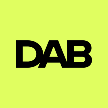 DAB Logo auf Lime grünem Hintergrund