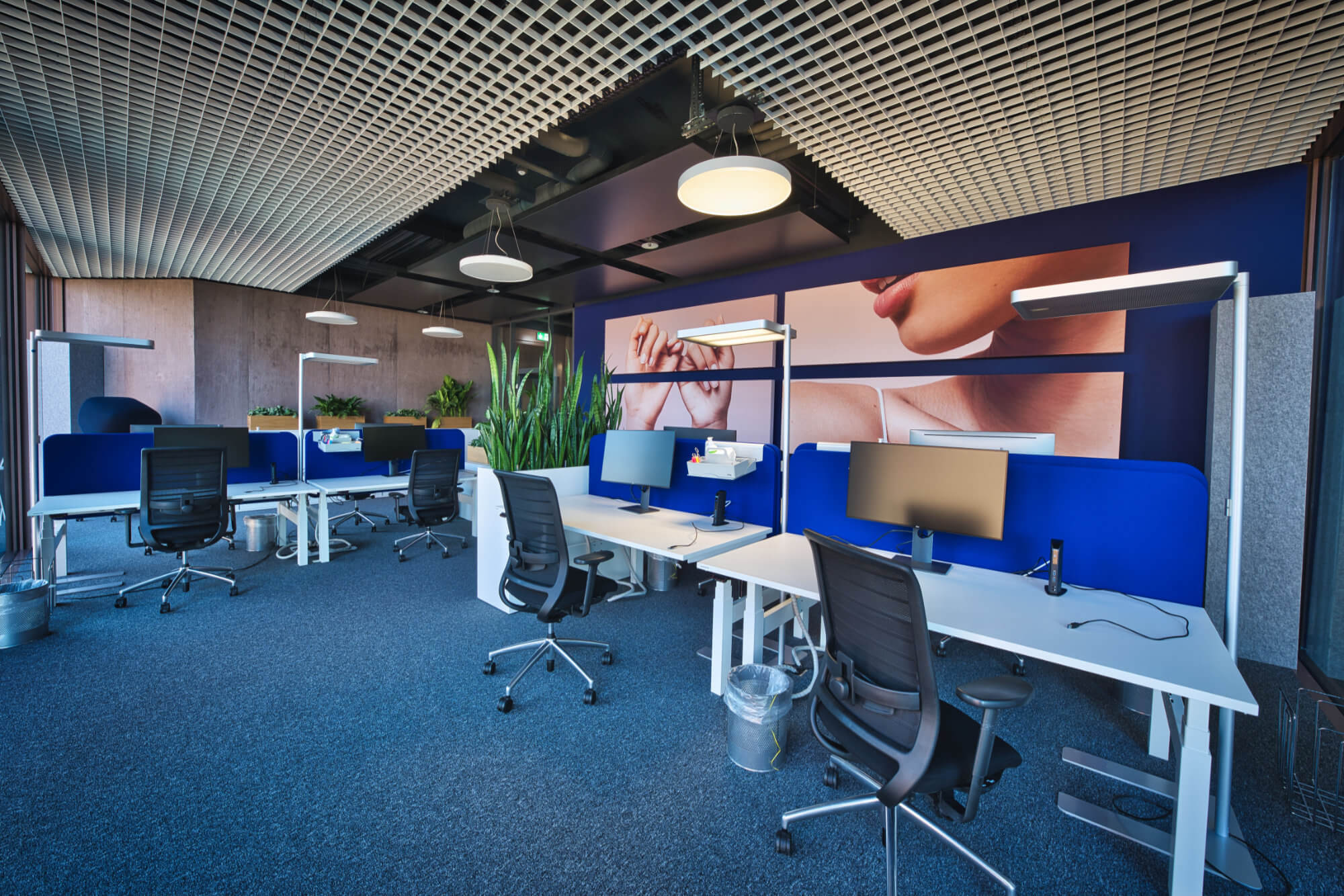 Deckenelemente für Raumakustik im Büro