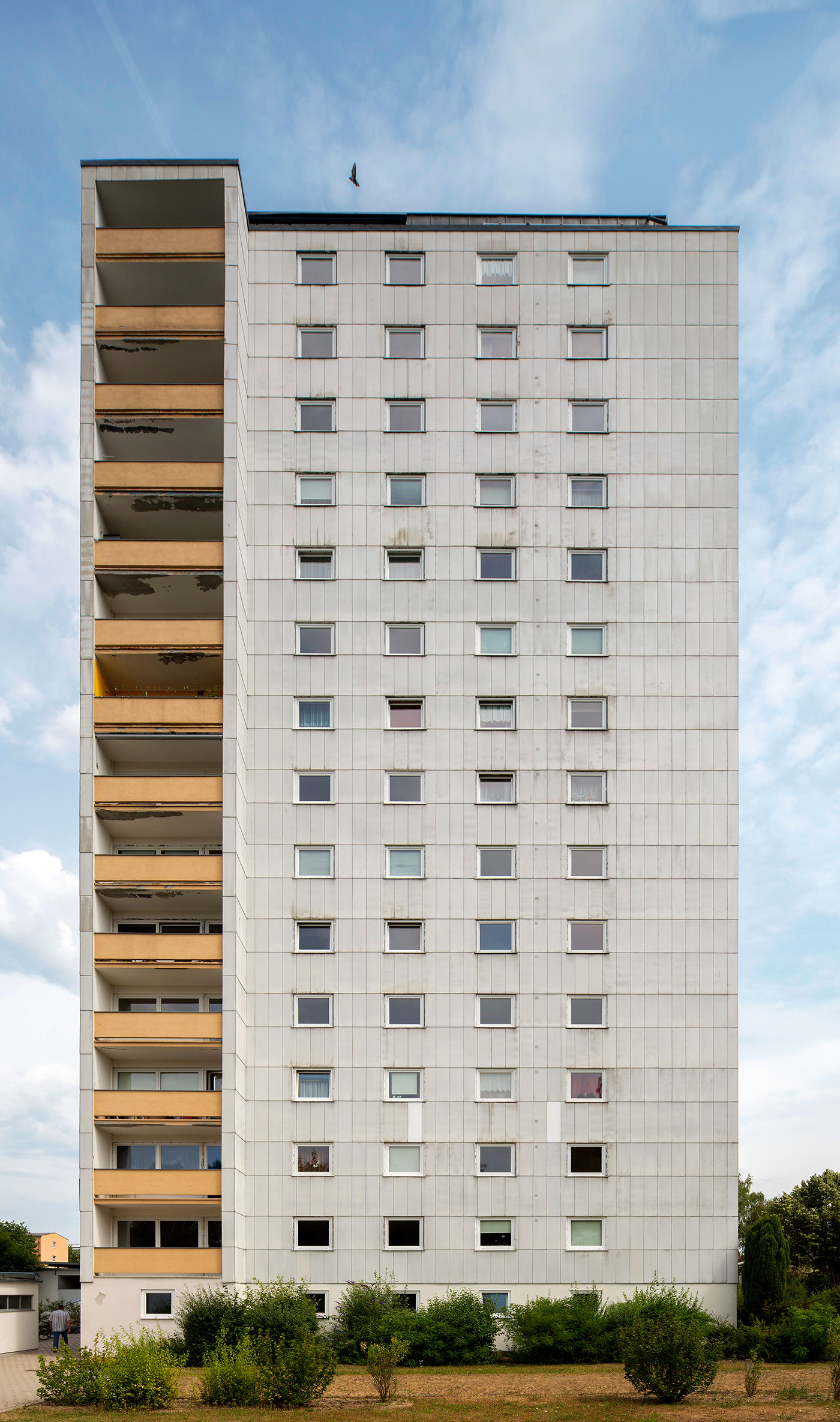 Wohnblock in Regensburg mit Fassade aus Eternitplatten