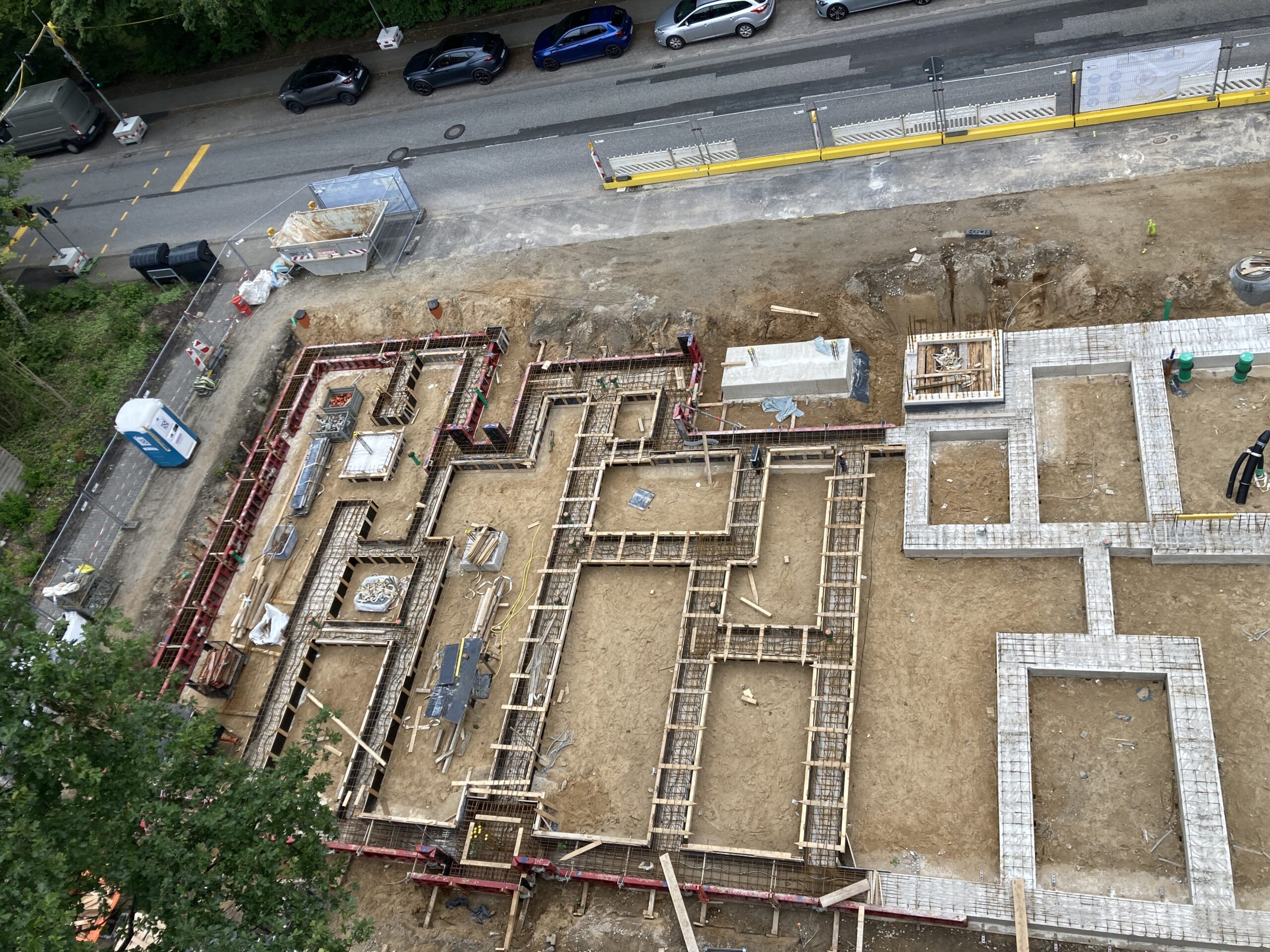 Baustelle mit Streifenfundament