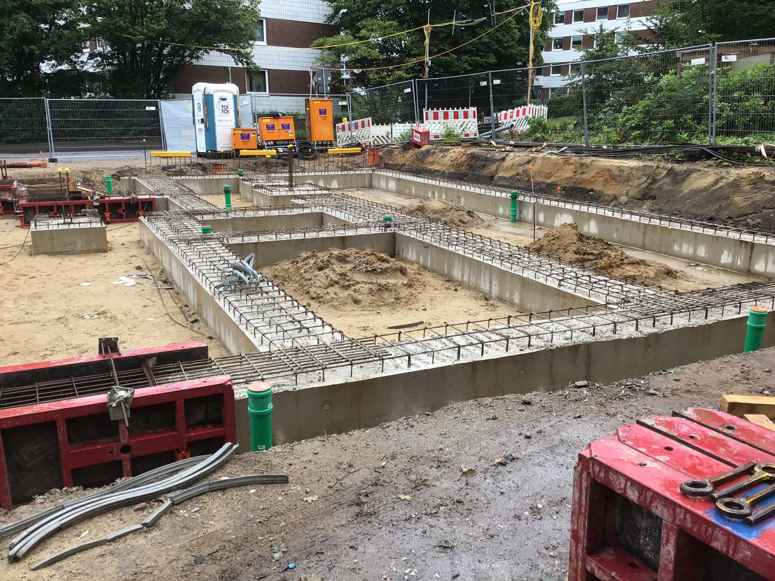 Baustelle mit Streifenfundament
