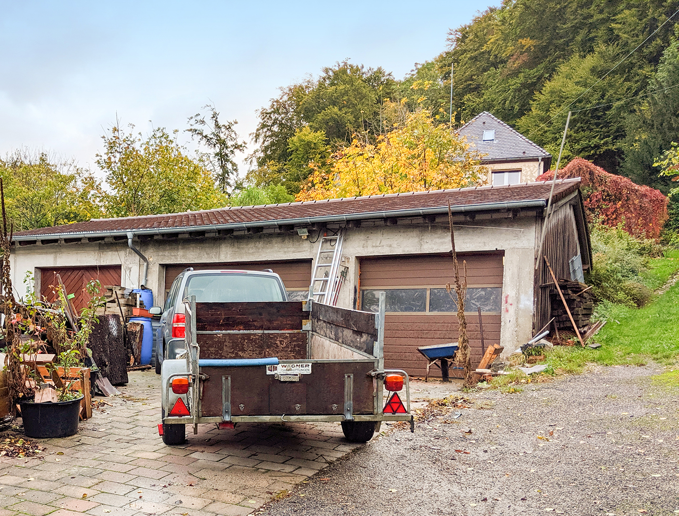 Forsthaus an einem Waldesrand