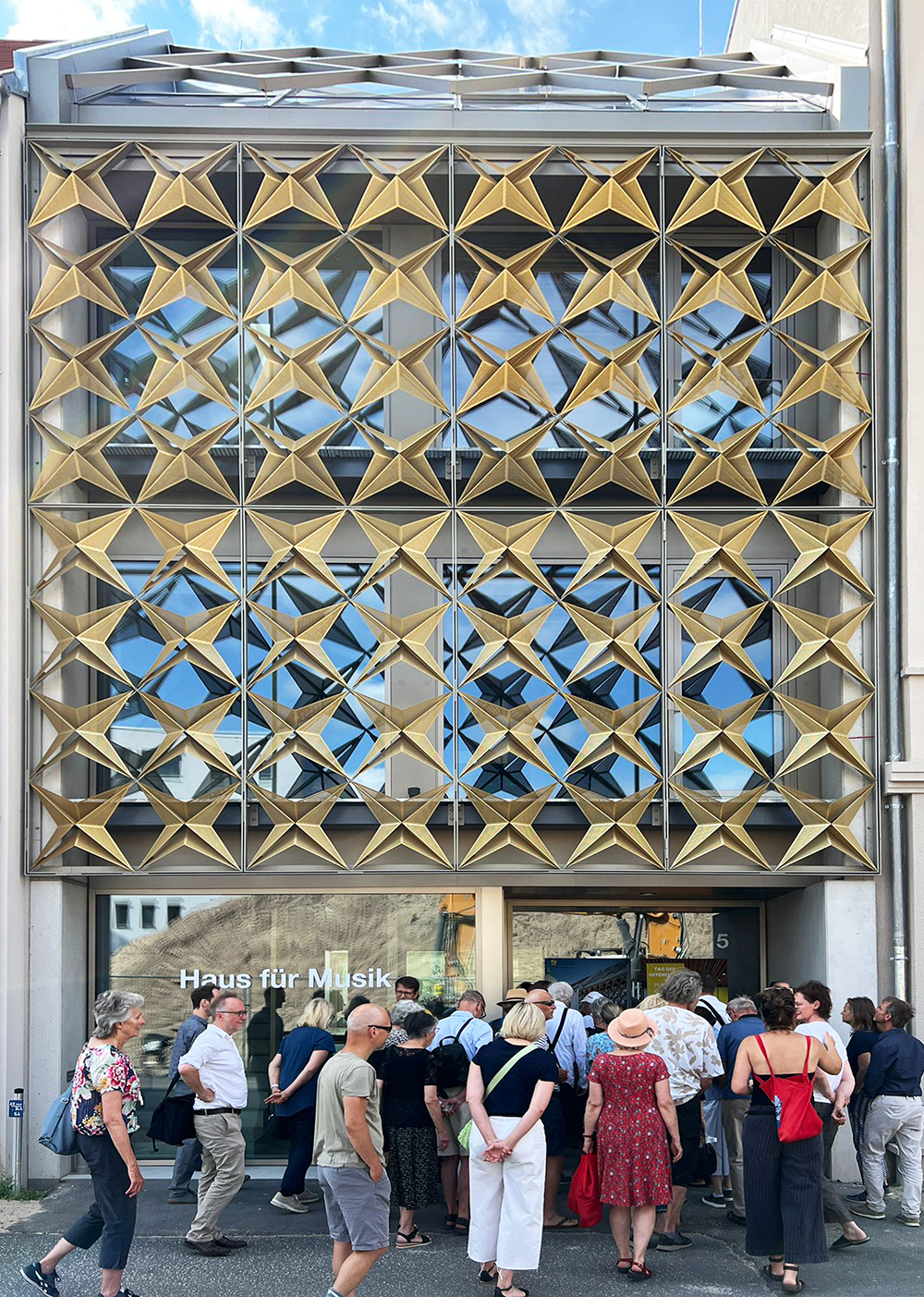 Fassade mit Metallverkleidung