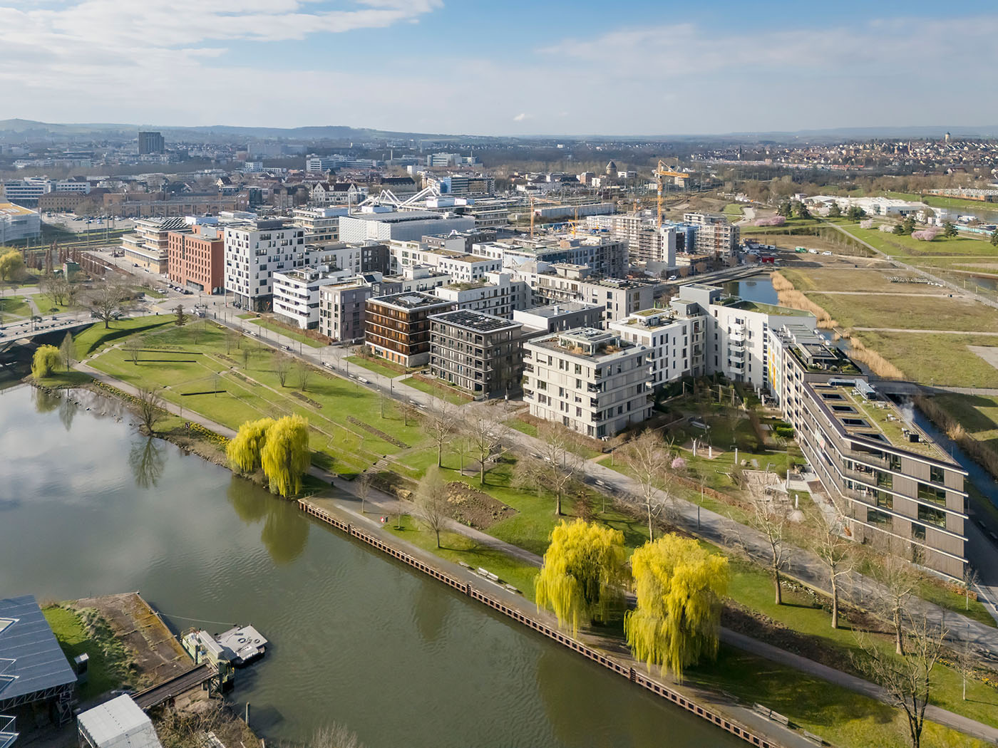 Neubauten im Neckarbogen in Heilbronn als Beispiel für Stadtplanung